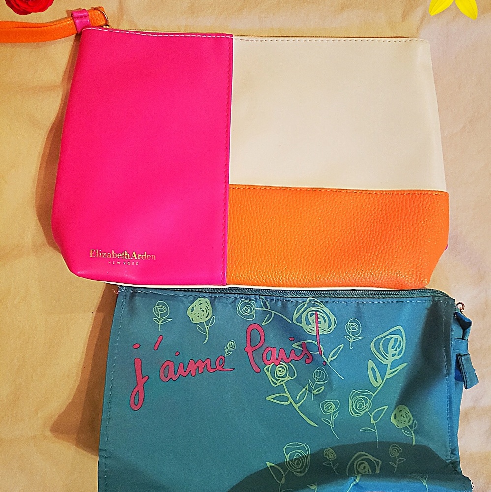 NWOT MAKEUP BAGS😘